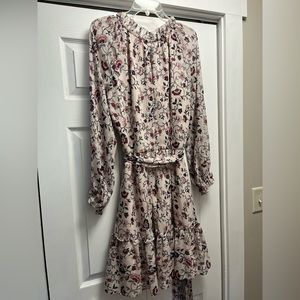 Beautiful Eliza J floral, ruffled dress